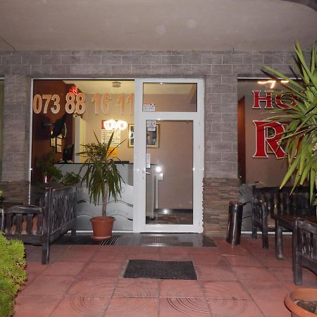 Rio Family Hotel Blagoevgrad Buitenkant foto