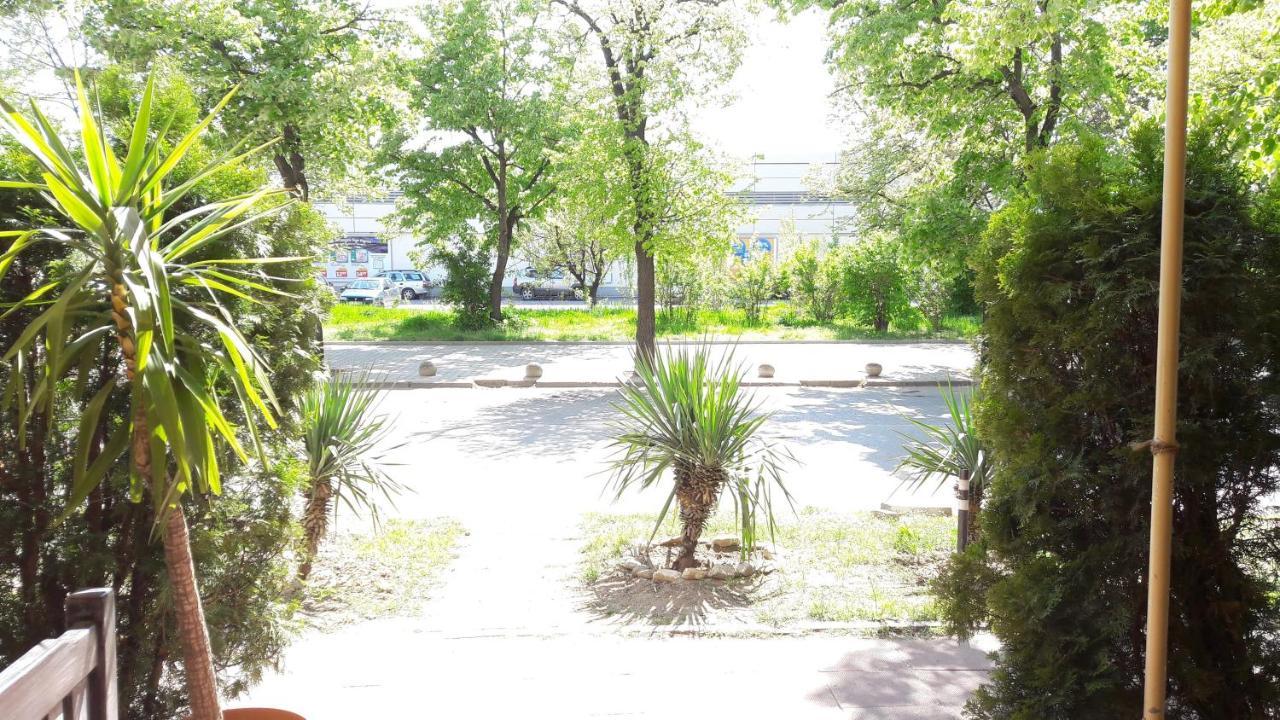 Rio Family Hotel Blagoevgrad Buitenkant foto