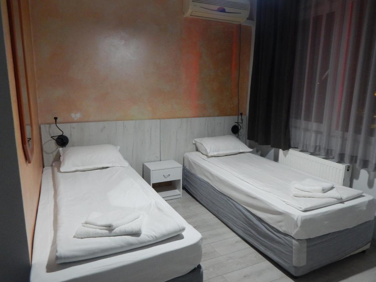 Rio Family Hotel Blagoevgrad Buitenkant foto