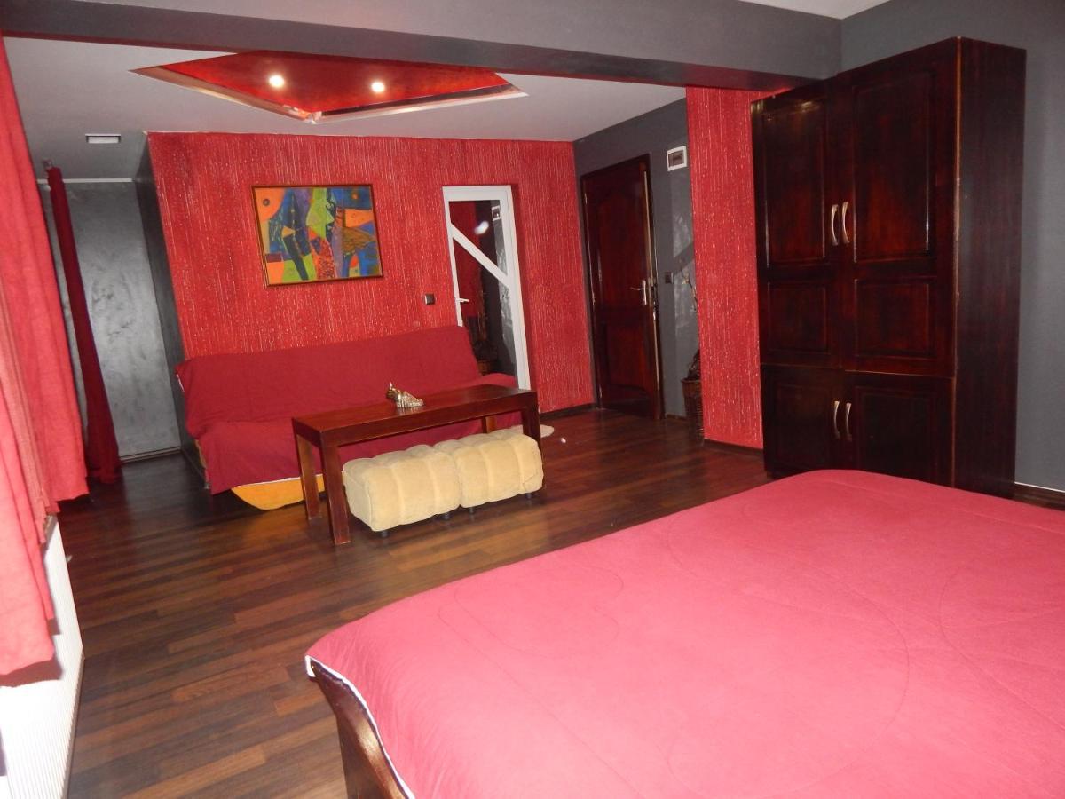 Rio Family Hotel Blagoevgrad Buitenkant foto