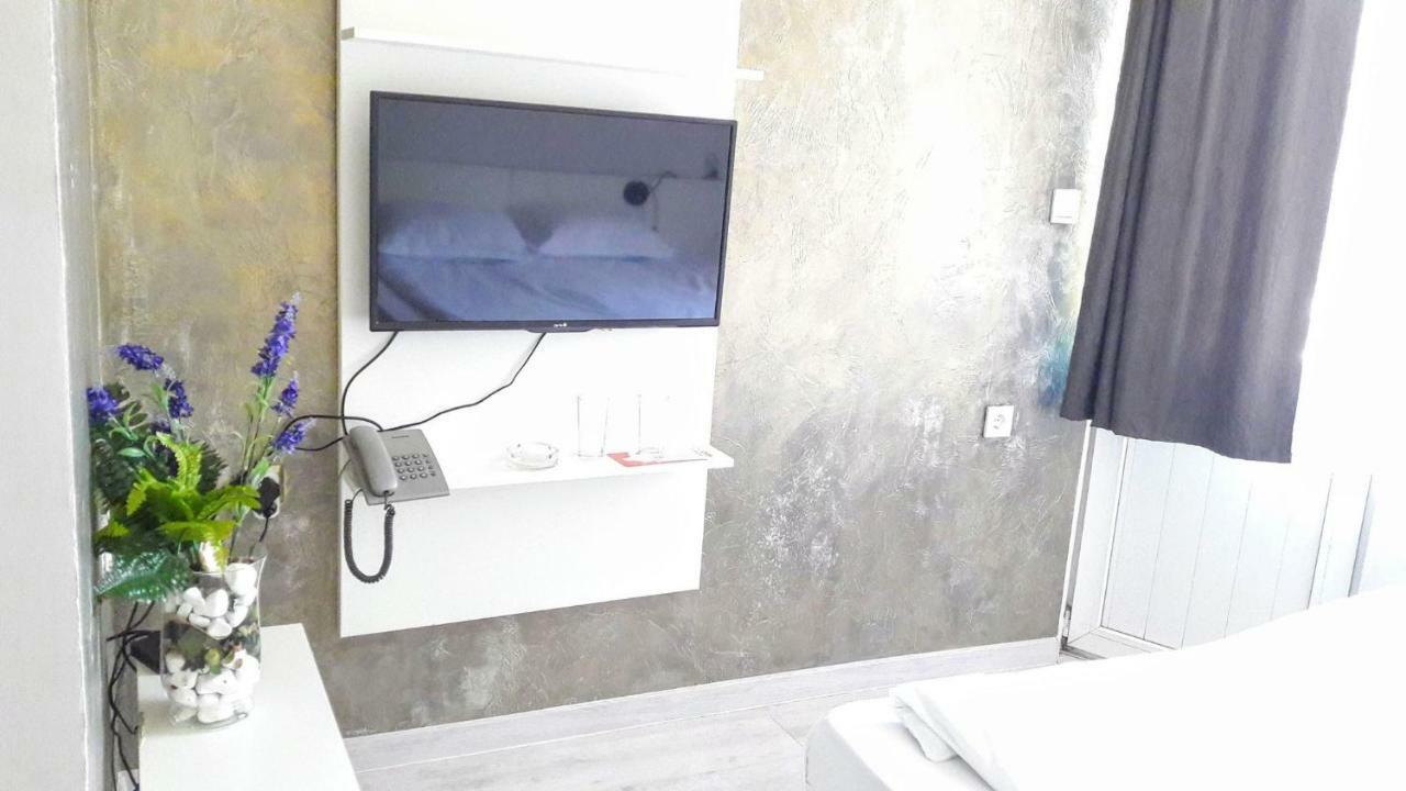 Rio Family Hotel Blagoevgrad Buitenkant foto